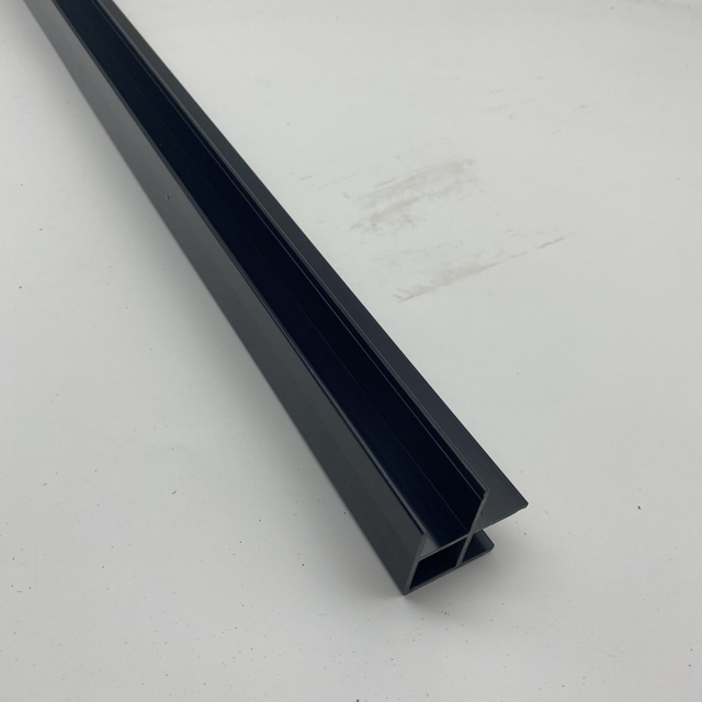 Custom Automotive Edge Grip Commercial Plastic Extrusion